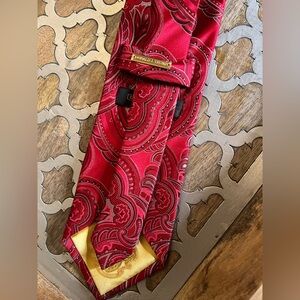 Men’s Donald trump red tie perfect for Valentine’s